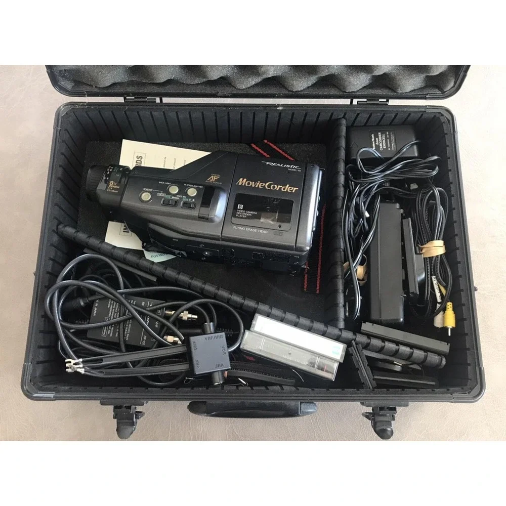 Realistic Moviecorder Model 151 w/Case, and‎ Batteries Vintage Radio Shack